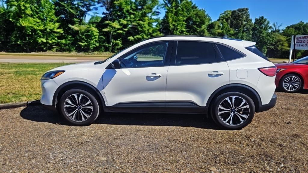 2021 Ford Escape SE AWD's photo