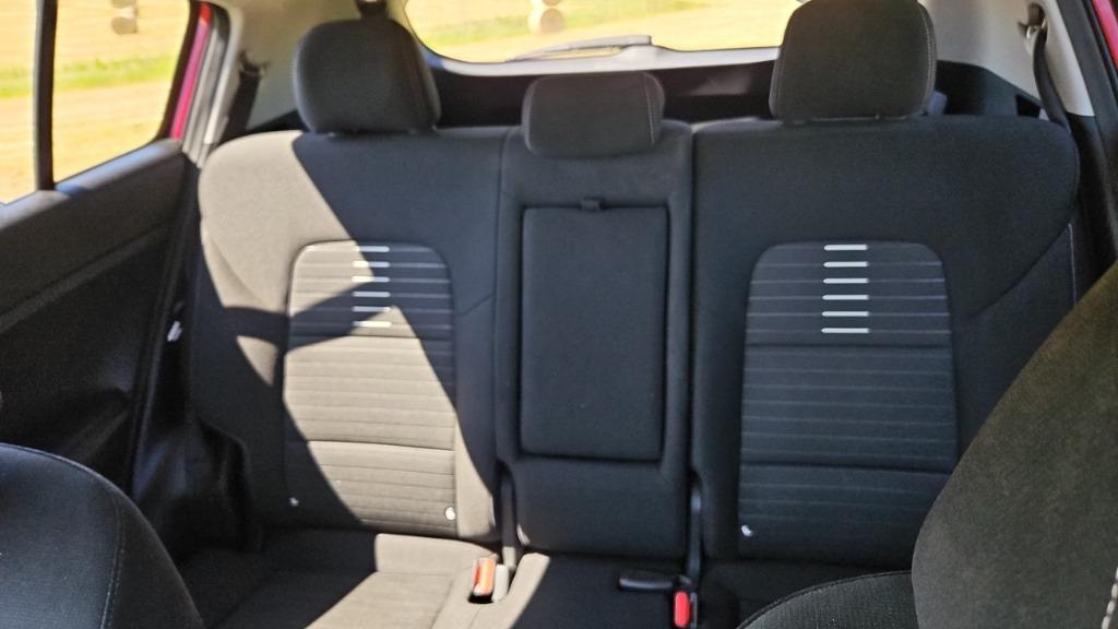 2020 Kia Sportage LX - Photo 7